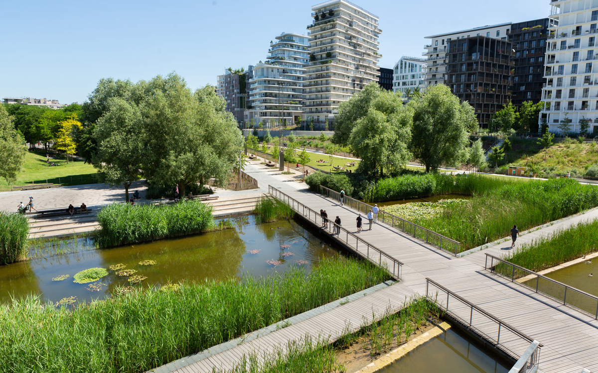 découvrez l'impact des aménagements urbains dans le 17e arrondissement de paris : évolutions des espaces publics, effets sur la vie locale, mobilité et cadre de vie amélioré.
