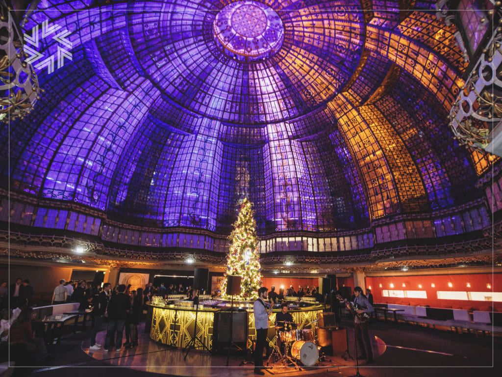 découvrez notre service d'intégration de verrière à paris 17 : ajoutez charme et luminosité à votre intérieur avec des réalisations sur mesure, adaptées à tous les styles.