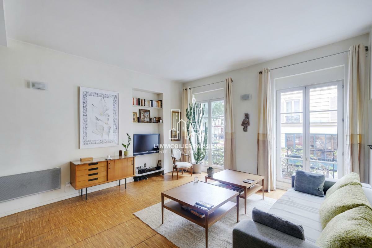 d&eacute;couvrez notre loft studio &agrave; paris 17 : un espace moderne et lumineux id&eacute;al pour s&eacute;ances photo, tournages ou &eacute;v&eacute;nements priv&eacute;s dans un quartier dynamique de la capitale.