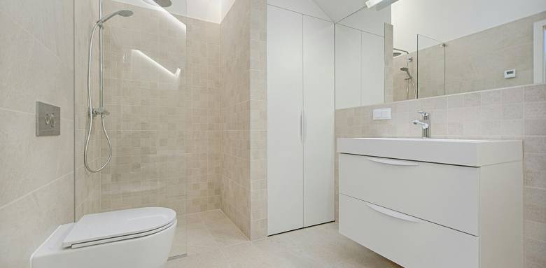 besoin d'un plombier pour votre salle de bain à paris 17 ? installation, rénovation ou dépannage : profitez d’un service rapide et professionnel pour tous vos travaux de plomberie.