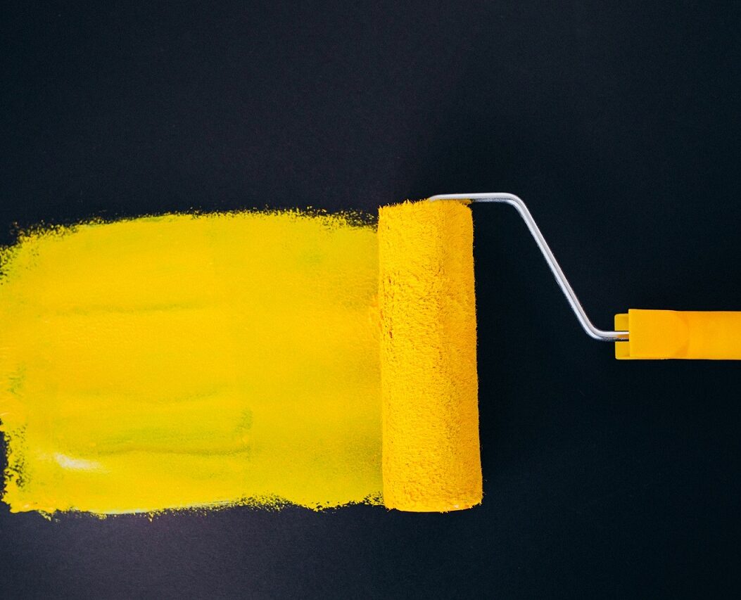 d&eacute;couvrez le prix au m2 pour vos travaux de peinture : tarifs moyens, facteurs influen&ccedil;ant le co&ucirc;t, conseils pour estimer votre budget et choisir le bon professionnel.