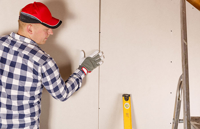 d&eacute;couvrez le prix du placo au m&sup2; : tarifs moyens, facteurs impactant le co&ucirc;t, conseils pour estimer votre budget et comparer les devis de pose de plaques de pl&acirc;tre.