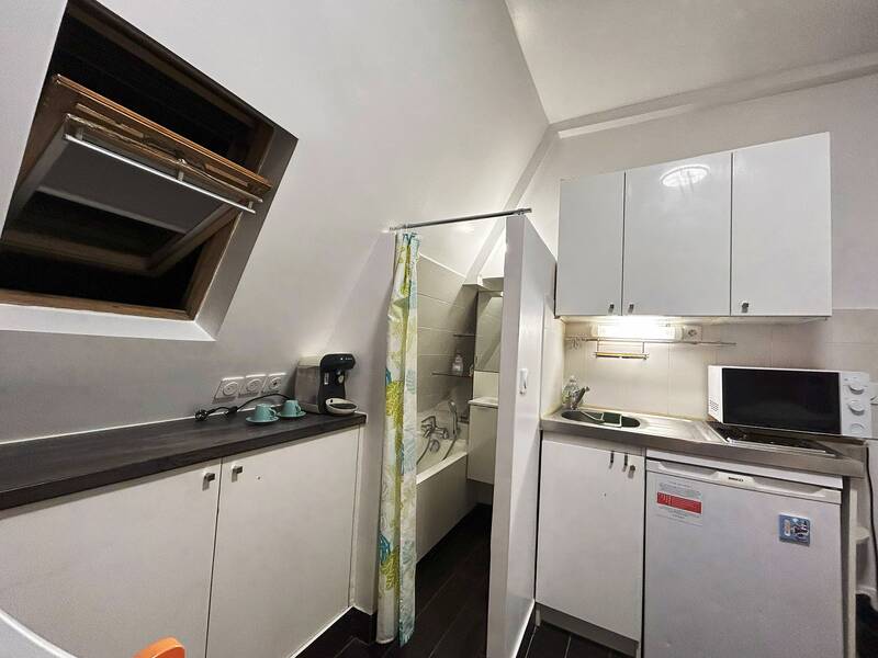 optimisez l’espace de votre studio à paris 17 avec nos solutions de rangement sur-mesure. conseils, astuces et idées pratiques pour un intérieur organisé et fonctionnel.