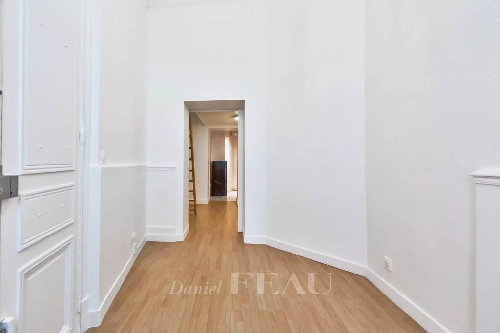 confiez la r&eacute;novation de votre appartement &agrave; paris en 2025 &agrave; des experts ! conseils, tendances et solutions pour moderniser et valoriser votre espace.