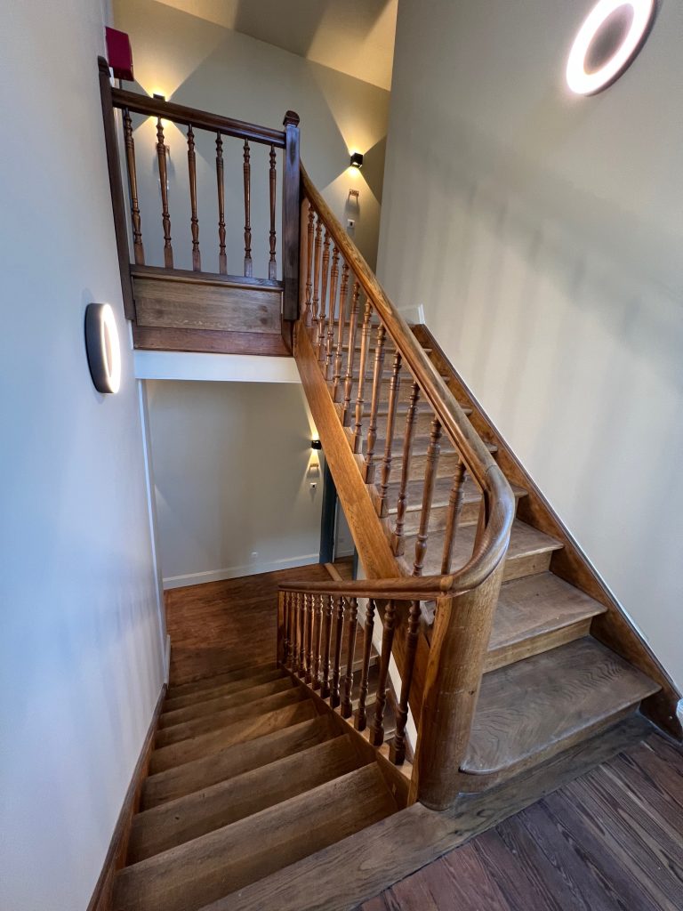 d&eacute;couvrez nos conseils et astuces pour r&eacute;ussir votre r&eacute;novation : &eacute;tapes cl&eacute;s, erreurs &agrave; &eacute;viter et inspirations pour transformer votre int&eacute;rieur en toute s&eacute;r&eacute;nit&eacute;.