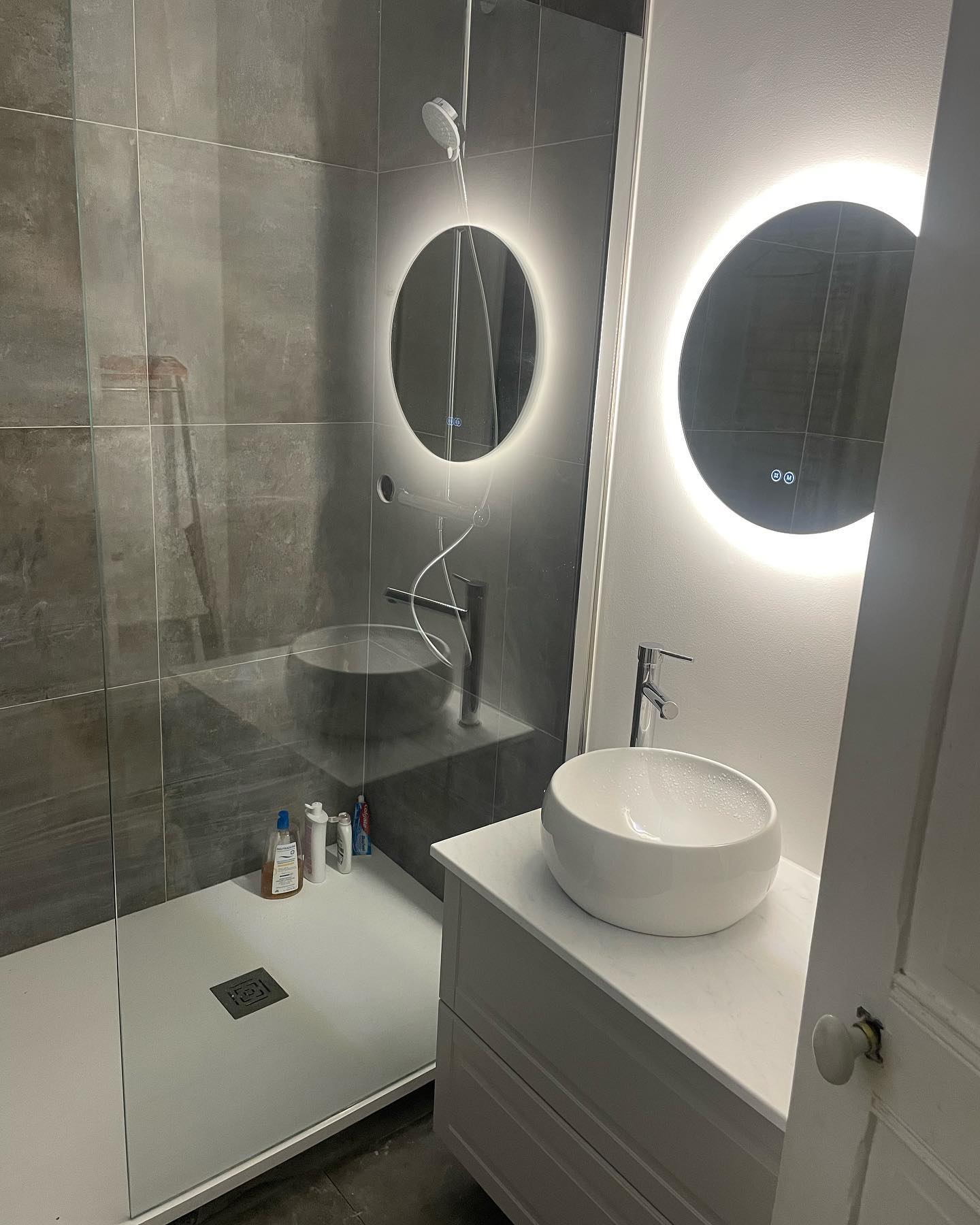 confiez la r&eacute;novation de votre salle de bain &agrave; paris 17 &agrave; nos experts. profitez d&rsquo;un espace moderne, fonctionnel et sur-mesure, r&eacute;alis&eacute; rapidement et avec soin. demandez votre devis gratuit !