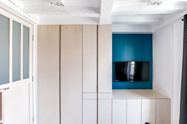 d&eacute;couvrez notre projet de r&eacute;novation scandinave d&rsquo;un studio situ&eacute; &agrave; paris 17 : optimisation de l&rsquo;espace, design &eacute;pur&eacute;, mat&eacute;riaux naturels et ambiance chaleureuse pour un int&eacute;rieur moderne et fonctionnel.