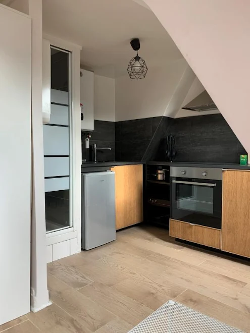 d&eacute;couvrez comment r&eacute;nover efficacement 3 pi&egrave;ces en location meubl&eacute;e dans le 17e arrondissement de paris pour optimiser votre investissement locatif. conseils pratiques et astuces pour valoriser votre bien.