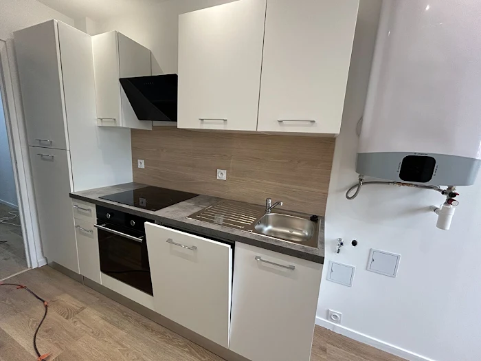 d&eacute;couvrez comment r&eacute;nover efficacement trois pi&egrave;ces dans une location meubl&eacute;e dans le 17e arrondissement : conseils pratiques, budget et astuces pour valoriser votre bien et attirer davantage de locataires.