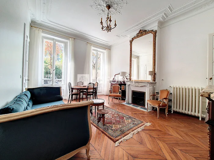 d&eacute;couvrez nos conseils pratiques pour rentabiliser un 2 pi&egrave;ces &agrave; paris 17. maximisez vos revenus locatifs et augmentez la valeur de votre investissement immobilier avec des solutions efficaces et optimis&eacute;es.