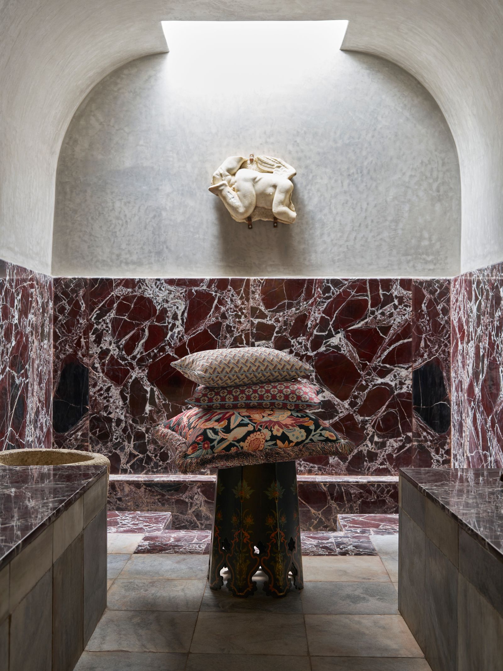 d&eacute;couvrez les tendances r&eacute;novation &agrave; paris en 2025 : mat&eacute;riaux innovants, design &eacute;coresponsable, optimisation des espaces et inspirations contemporaines pour moderniser votre int&eacute;rieur parisien.